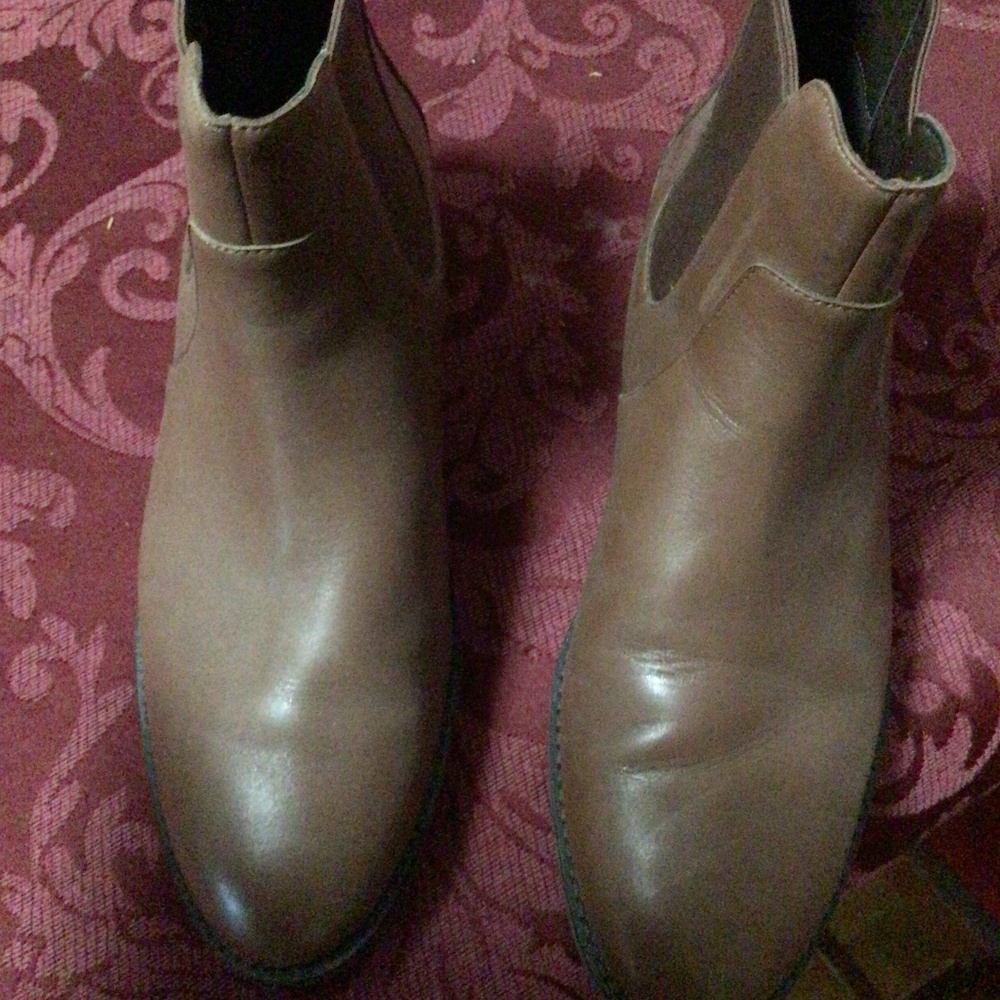 Cole Hahn back zip boots